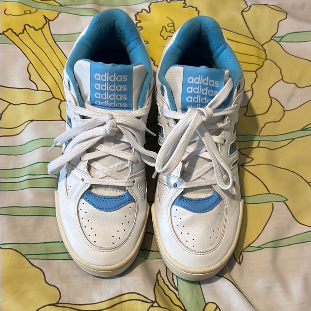 Women’s Adidas White and Blue Retro Sneakers size 8